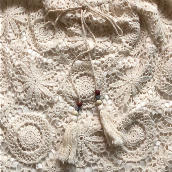 *SOLD* Off the shoulder Boho-chic Top - Picture 2 of 2